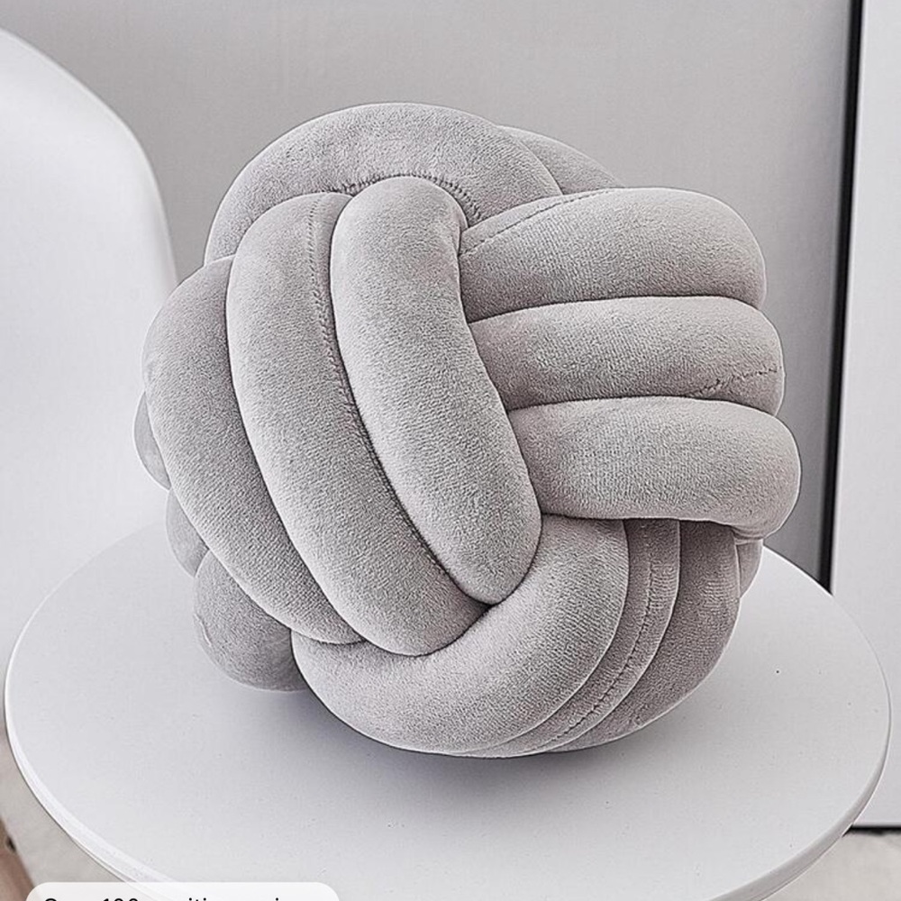 Knot throw pillow , set of 2